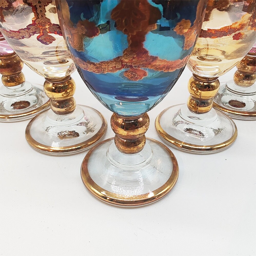 1950s Wonderful Bottle and 5 Glasses in Baroque Venetian Glass with Gold trim. Made in Venice - Italy