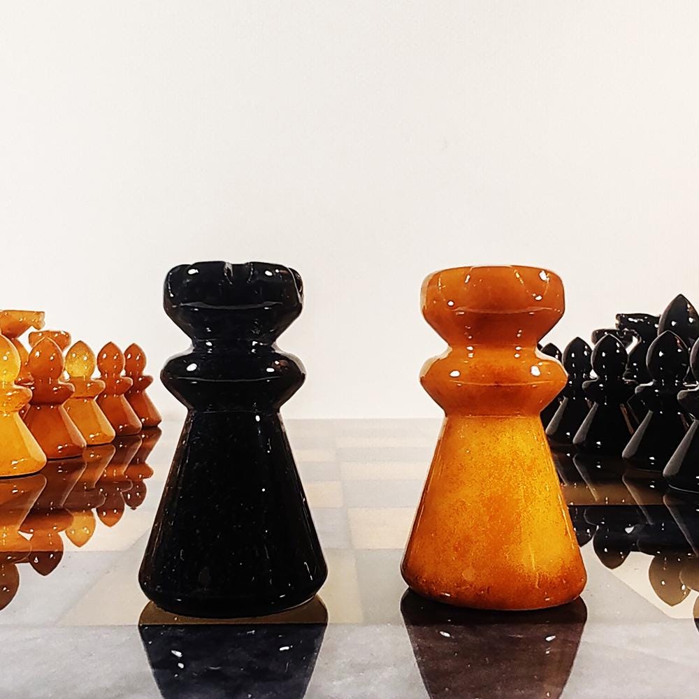 1970s Big Chess Set in Genuine Hand Carved Alabaster of Volterra - Black and Brown - Made in Italy. 40 cm