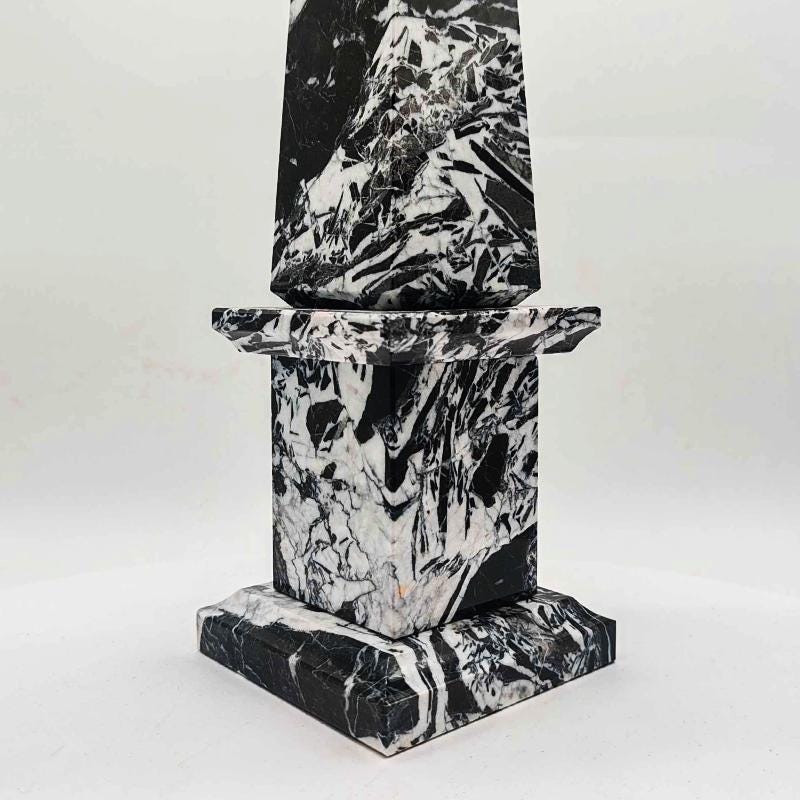 1970s Stunning Big Hand-Carved Obelisk in Black Marble of Aquitaine. Made in Italy. 43 cm h.