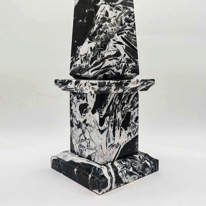 1970s Stunning Big Hand-Carved Obelisk in Black Marble of Aquitaine. Made in Italy. 43 cm h.