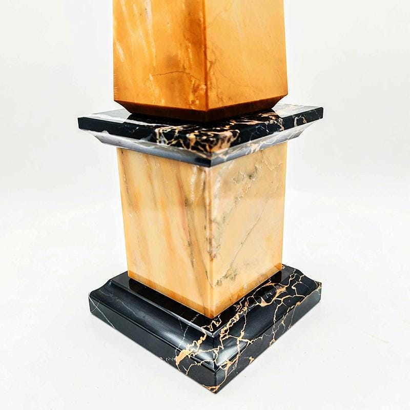 1970s Stunning Big Obelisk in Hand Carved Yellow Marble of Siena and Black Marble of Portoro. Made in Italy. 42,5 cm - 16.73 h inches.