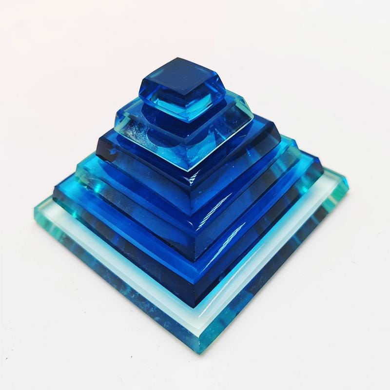 1970s Little Crystal Pyramid Paperweight by Fontana Arte. Made in Italy