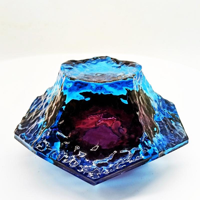 1960s Stunning Ashtray or Catch-all in Murano Glass by Flavio Poli for Seguso. Made in Italy.