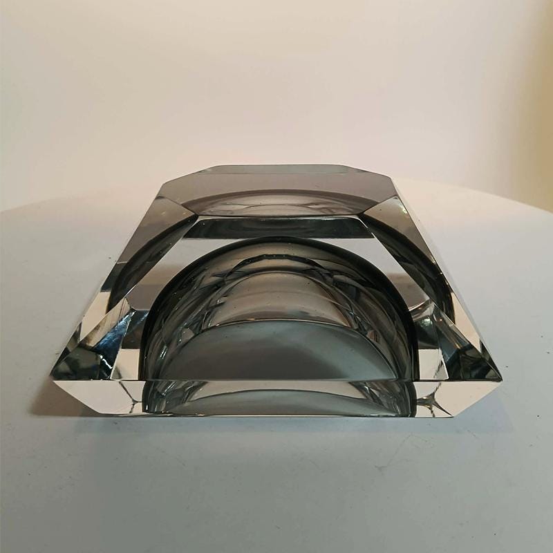 1960s Rectangular Multifaceted Ashtray or Catch-all in Murano Glass by Flavio Poli for Seguso. Made in Italy.