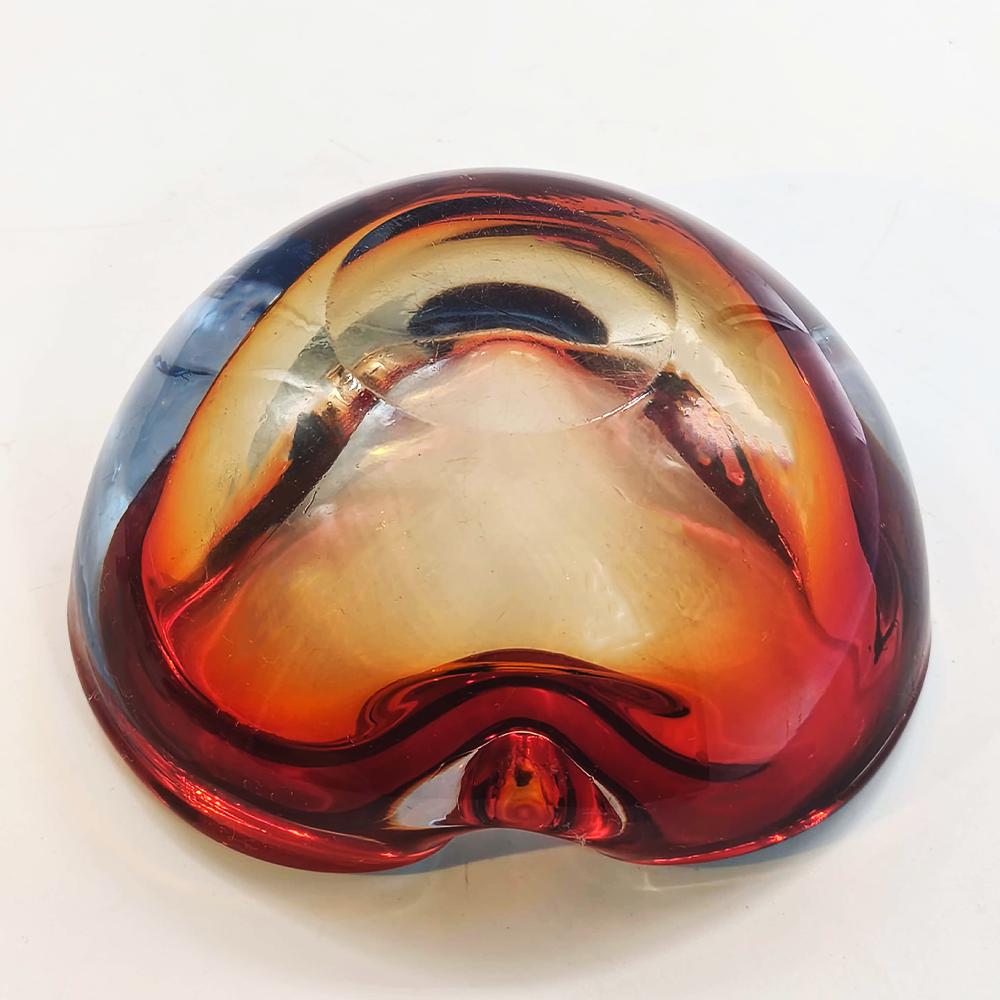 1960s Ashtray in Murano Glass by Flavio Poli for Seguso. Made in Italy.