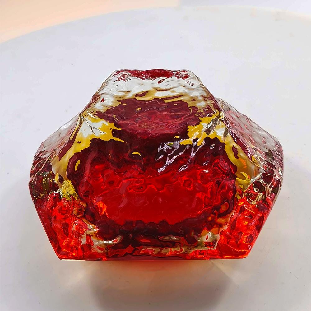 1960s Stunning Ashtray in Murano Glass by Flavio Poli for Seguso.