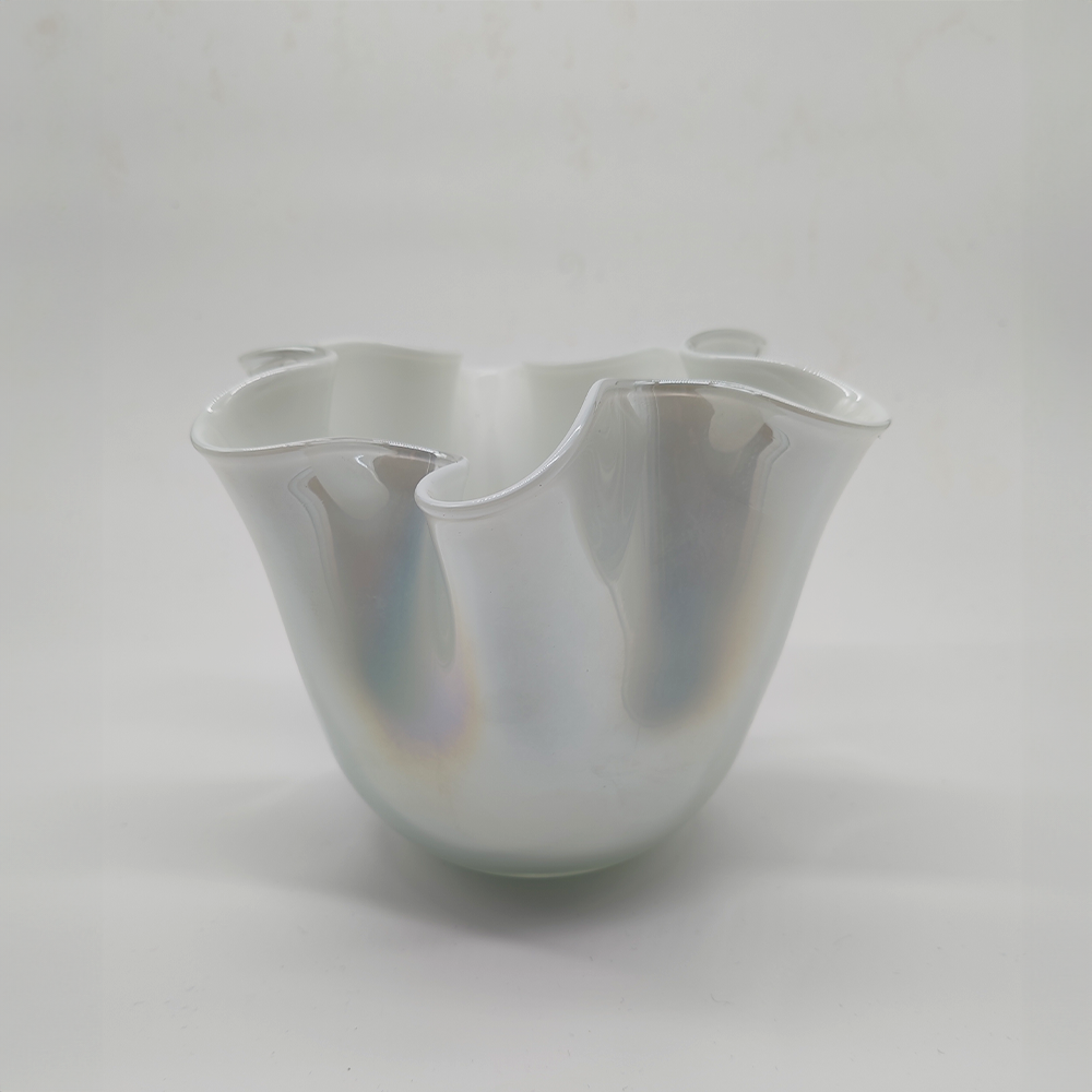 Vintage Jacketed Pearl White Fazzoletto Vase in Murano Glass - 1960s