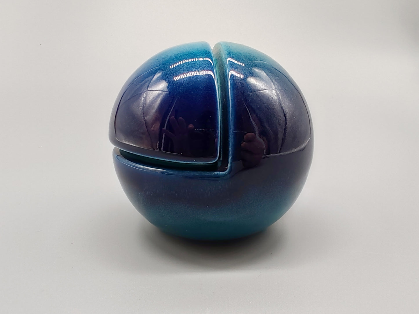 Space age sphere jewelry box by Emilio Cheveri. Made in Italy