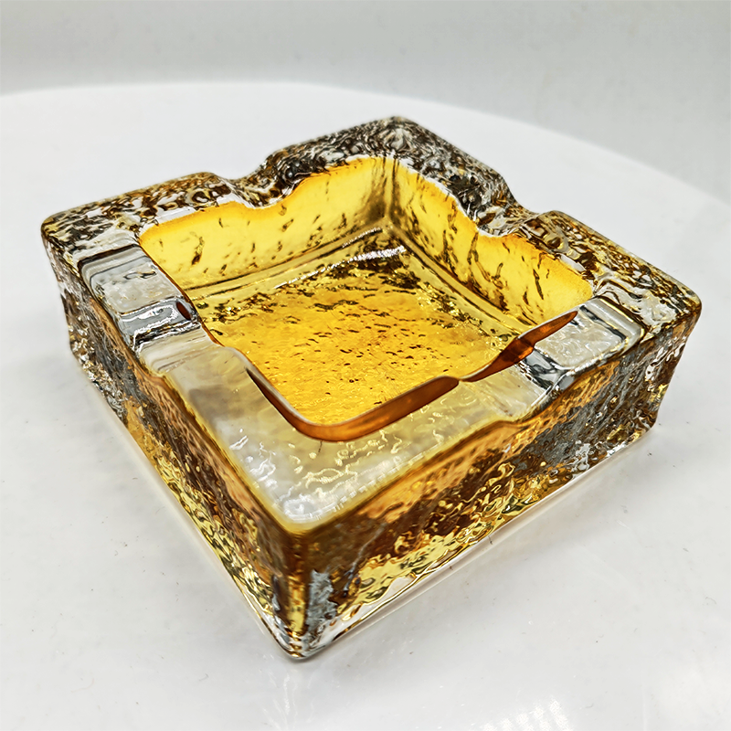 1970s Stunning Square Ashtray or Catch-all in Handcrafted Murano Glass by Antonio Imperatore. Made in Italy.