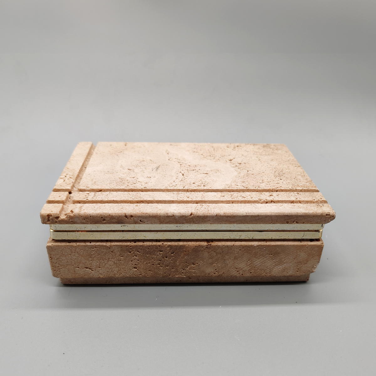 Box in Travertine by Enzo Mari for F.lli Mannelli - 1970s