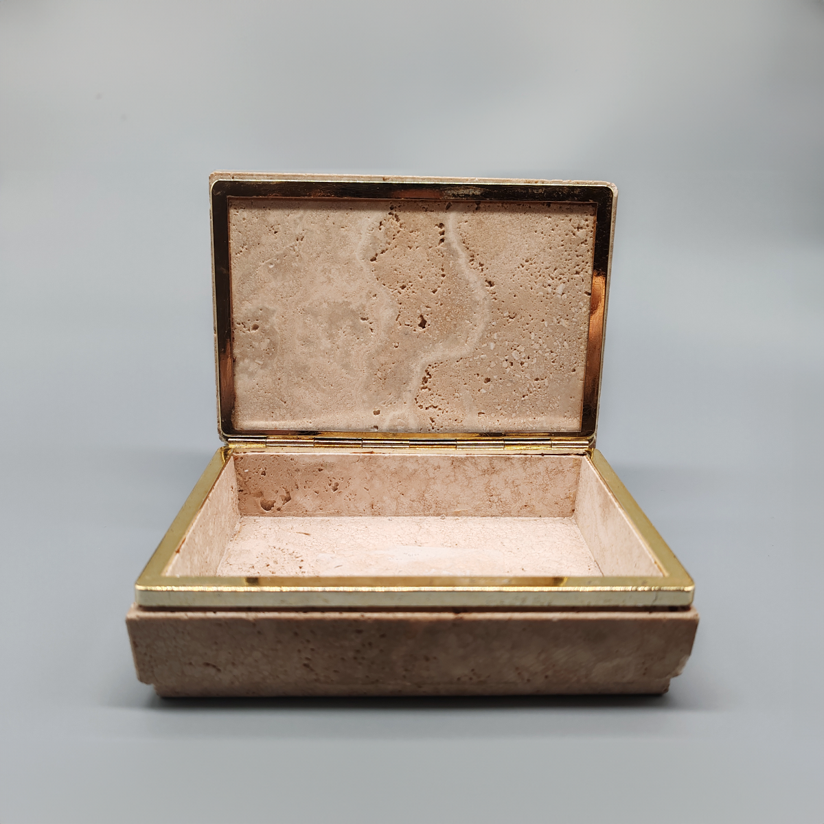 Box in Travertine by Enzo Mari for F.lli Mannelli - 1970s