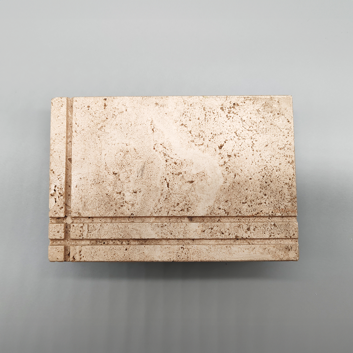 Box in Travertine by Enzo Mari for F.lli Mannelli - 1970s