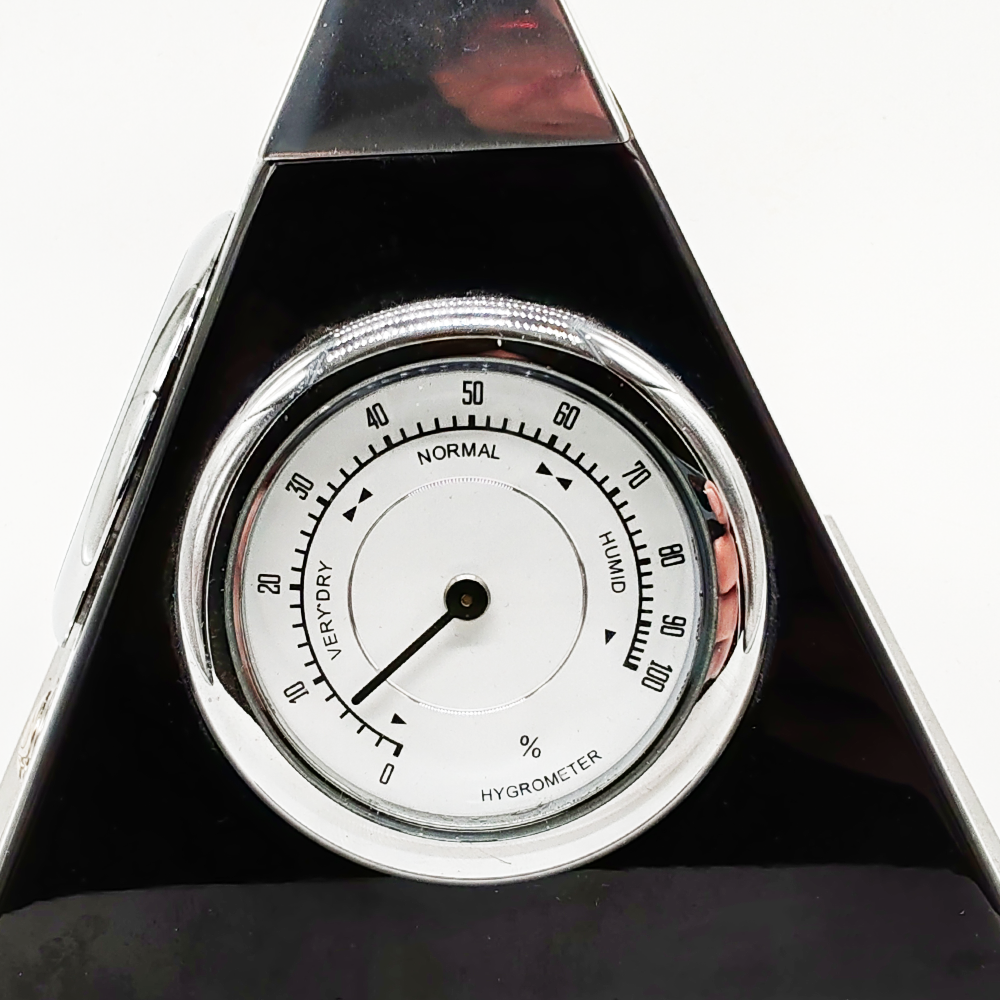 1970s Black Table Clock "Pyramide" by Gianfranco Ferrè - made in Italy.