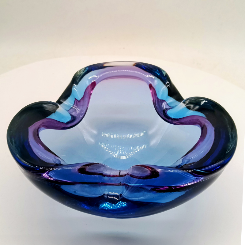 1960s Big Ashtray or Catch-all in Murano Glass by Flavio Poli for Seguso. 16 cm. Made in Italy.