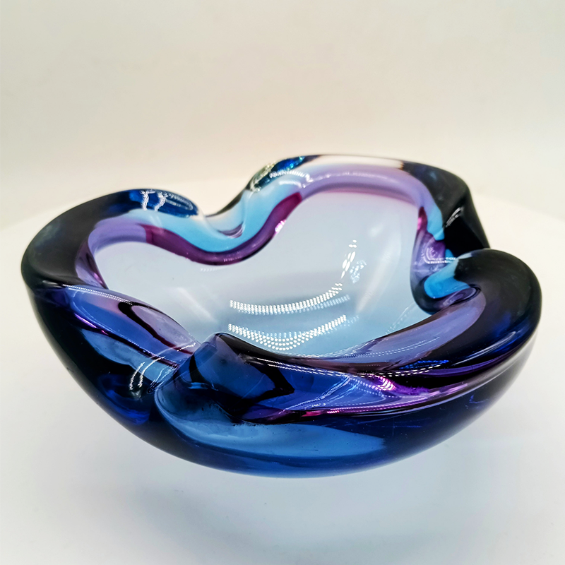 1960s Big Ashtray or Catch-all in Murano Glass by Flavio Poli for Seguso. 16 cm. Made in Italy.