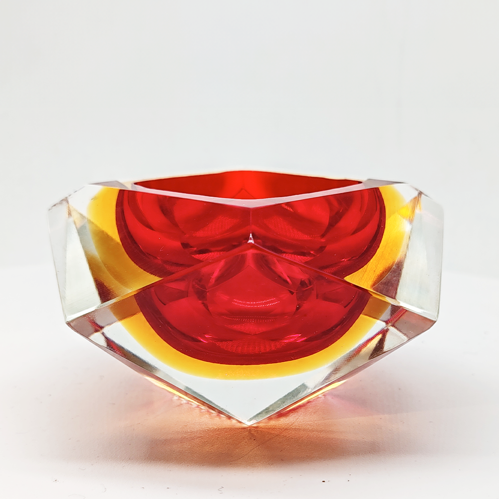 1960s Ashtray or Catch-all in Murano Glass by Flavio Poli for Seguso. Made in Italy.