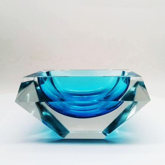 1960s Stunning Rectangular Multifaceted Ashtray or Catch-all in Murano Glass by Flavio Poli for Seguso. Made in Italy.