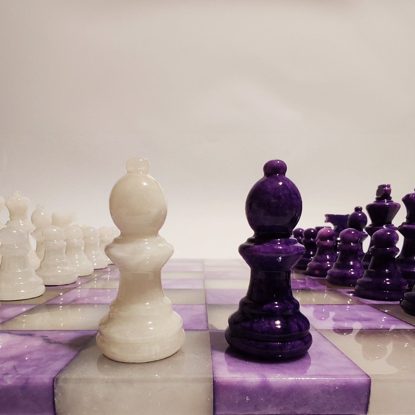 1970s Chess Set in Hand Carved Genuine  Alabaster of Volterra.  Transparent White and Purple - Made in Italy