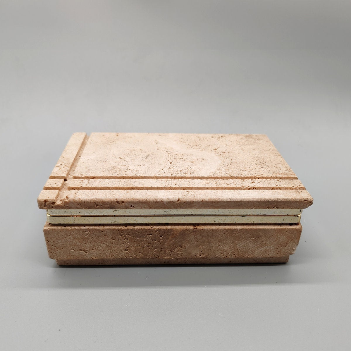 1970s Box in Travertine by Cerri Nestore. Made in Italy.