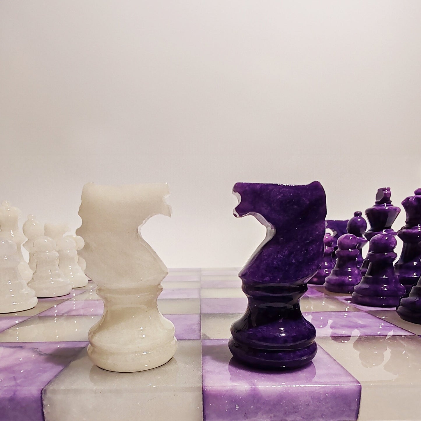 1970s Chess Set in Hand Carved Genuine  Alabaster of Volterra.  Transparent White and Purple - Made in Italy
