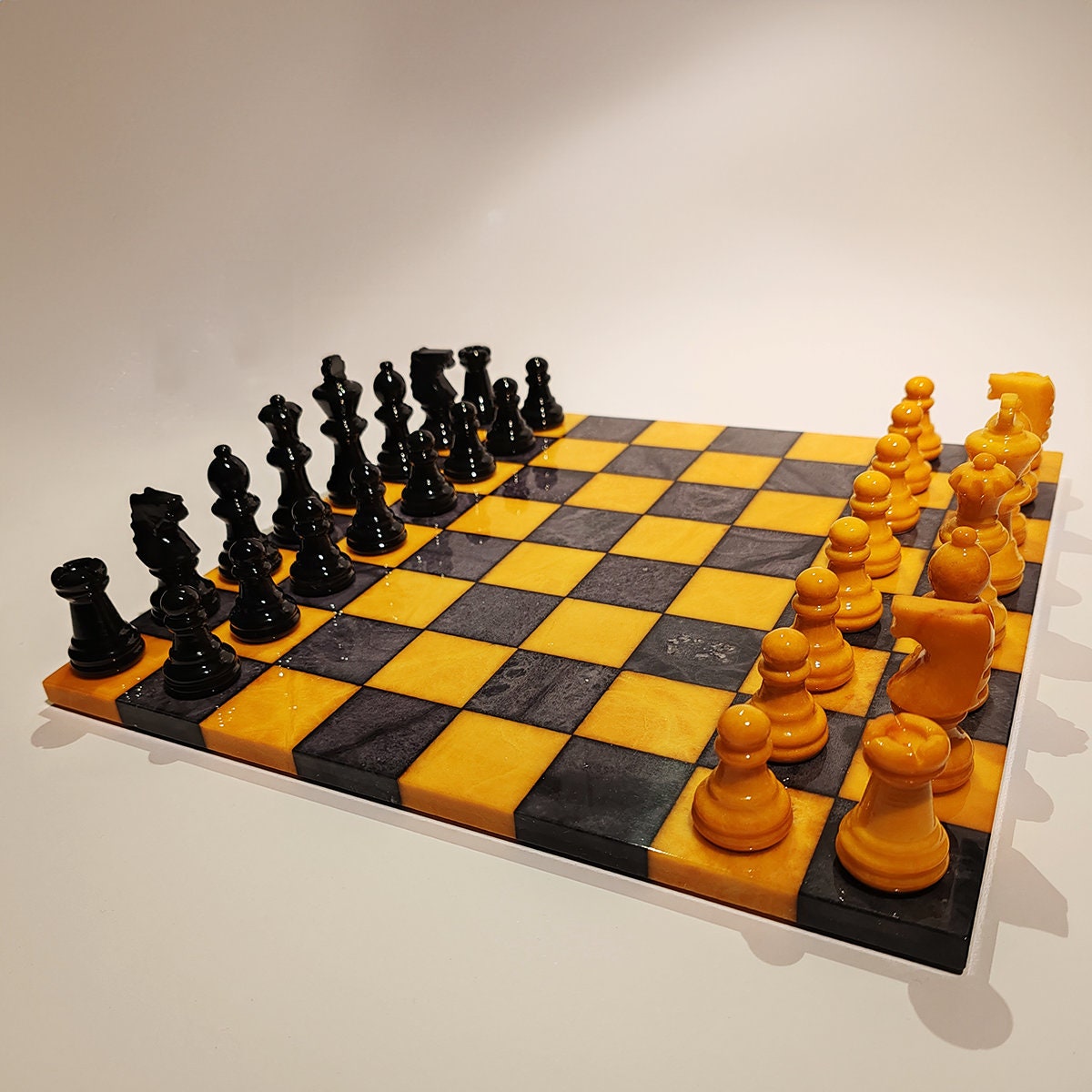 1970s Chess Set in Genuine Hand carved Italian Alabaster of Volterra - Yellow and Black.