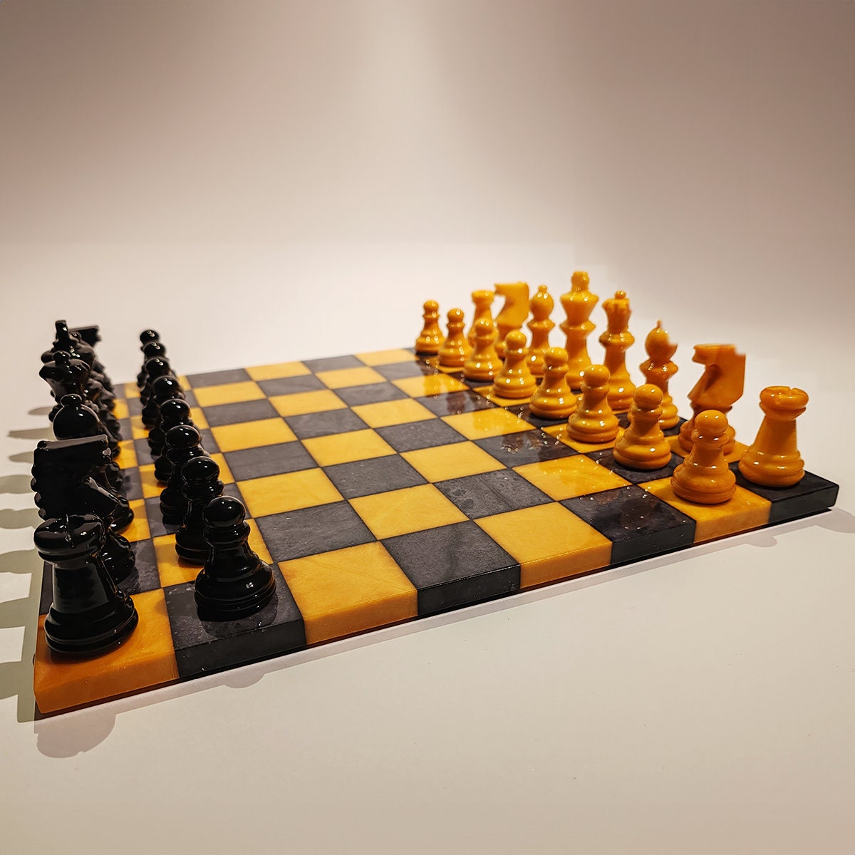 1970s Chess Set in Genuine Hand carved Italian Alabaster of Volterra - Yellow and Black.