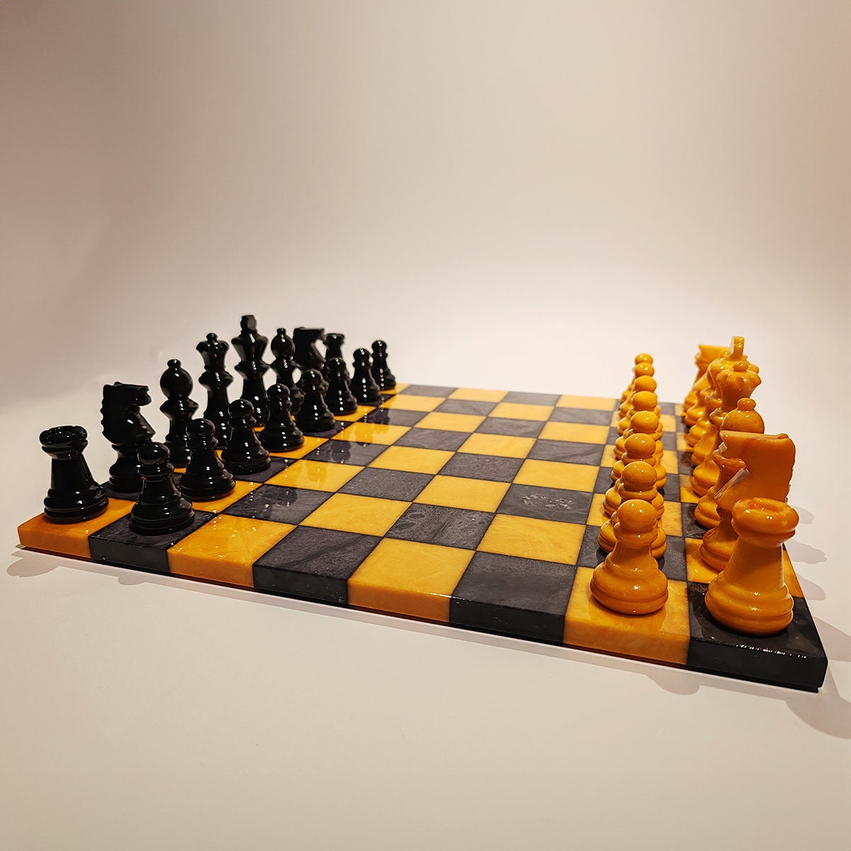 1970s Chess Set in Genuine Hand carved Italian Alabaster of Volterra - Yellow and Black.