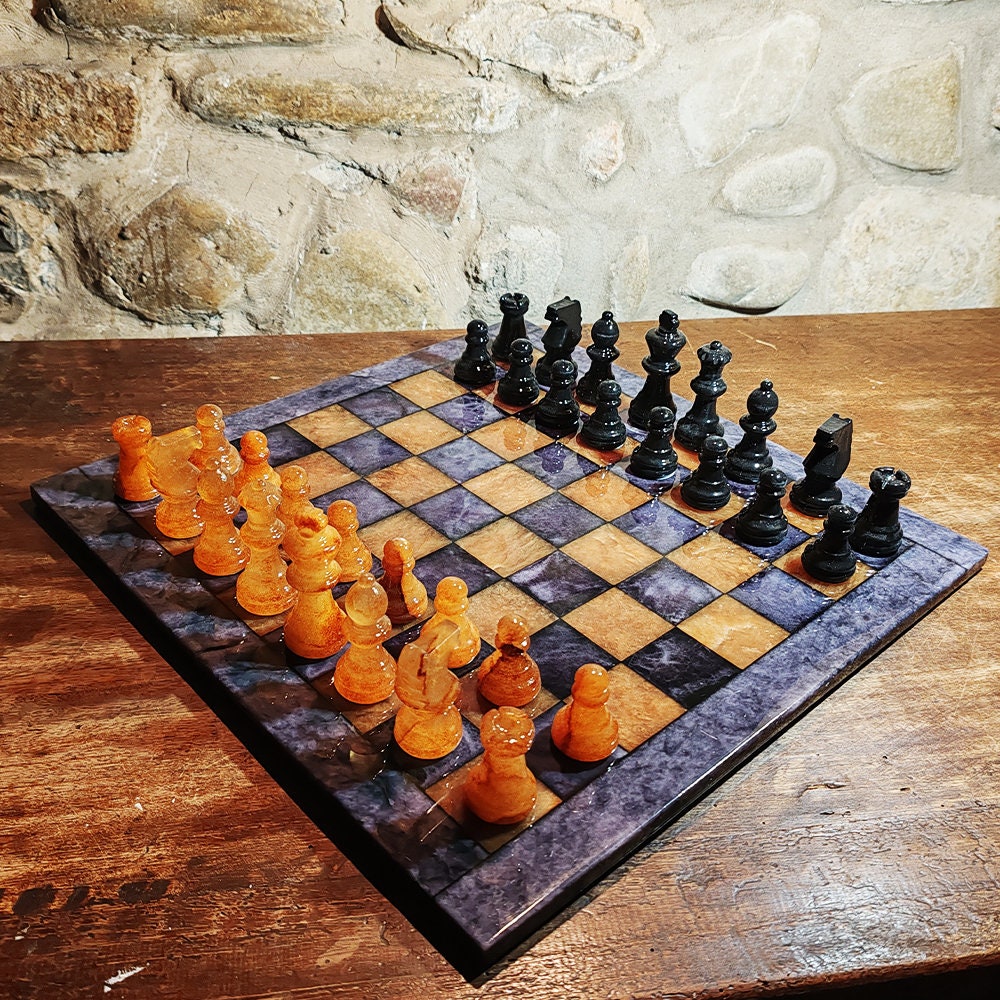 1970s Stunning Chess Set in Genuine Hand Carved Alabaster of Volterra - Black and Brown - Made in Italy