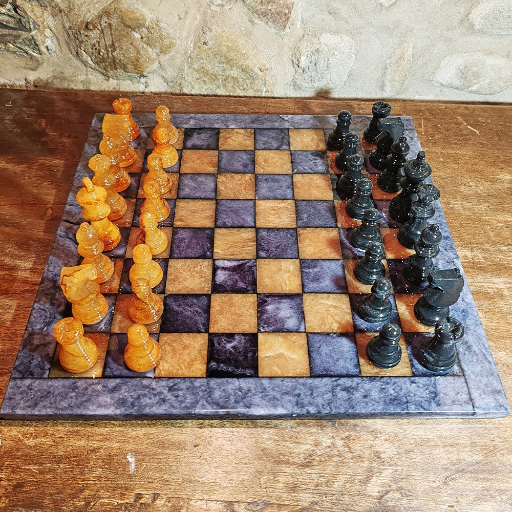 1970s Stunning Chess Set in Genuine Hand Carved Alabaster of Volterra - Black and Brown - Made in Italy