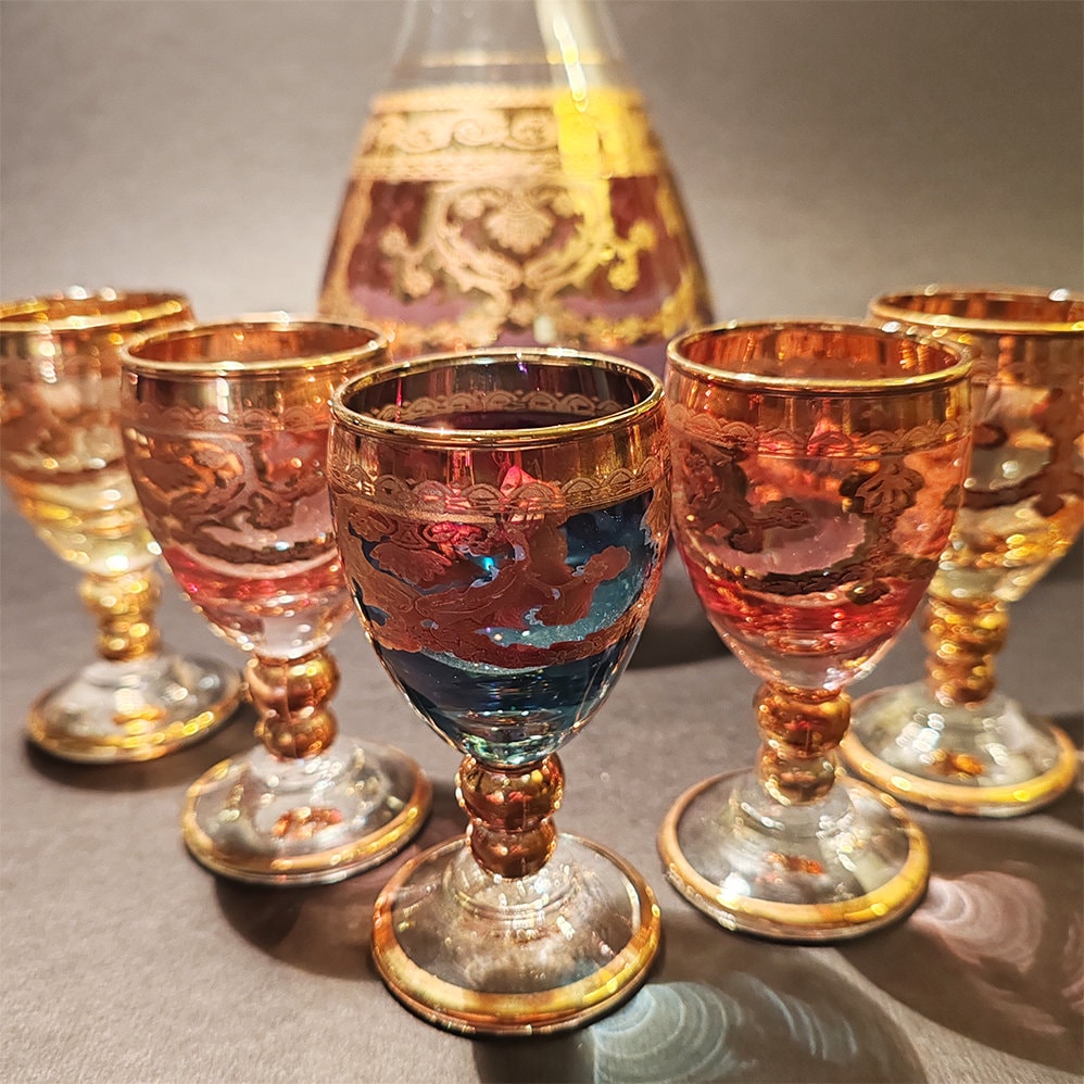 1950s Wonderful Bottle and 5 Glasses in Baroque Venetian Glass with Gold trim. Made in Venice - Italy
