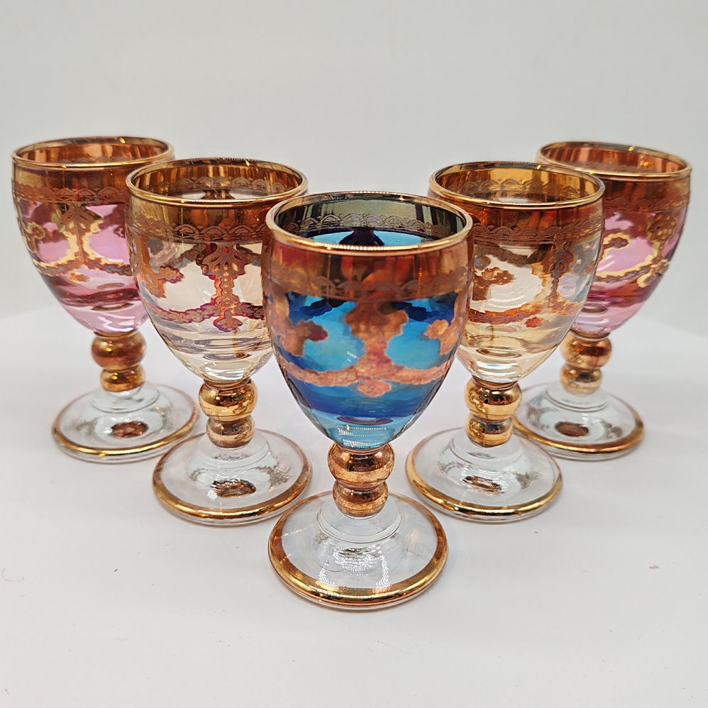 1950s Wonderful Bottle and 5 Glasses in Baroque Venetian Glass with Gold trim. Made in Venice - Italy