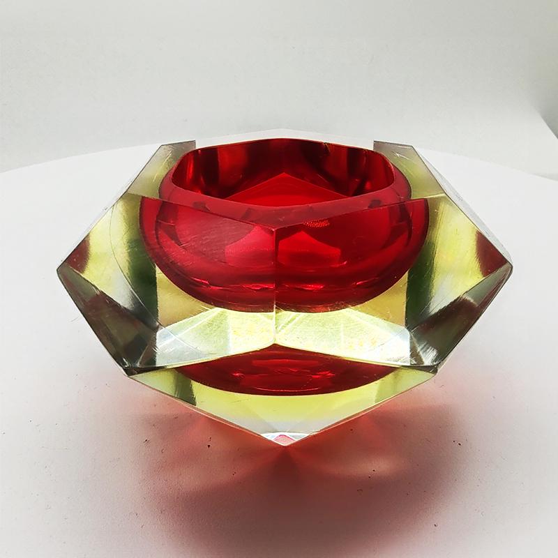 1960s Ashtray or Catch-all in Murano Glass by Flavio Poli for Seguso. Made in Italy.