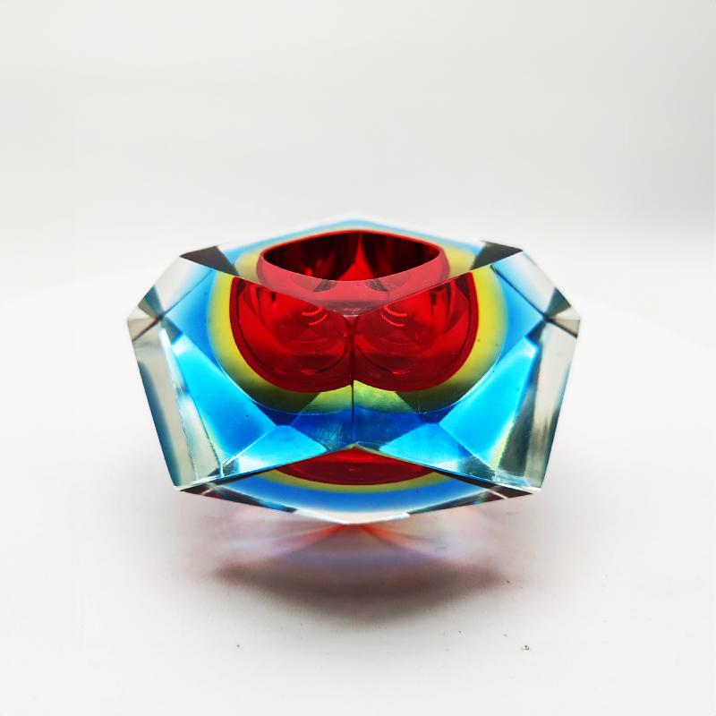 1960s Stunning Ashtray or Catch-all in Murano Glass by Flavio Poli for Seguso. Made in Italy
