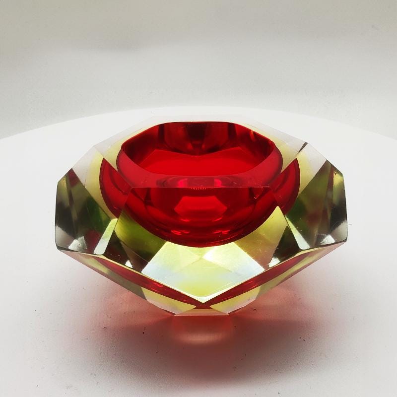 1960s Ashtray or Catch-all in Murano Glass by Flavio Poli for Seguso. Made in Italy.