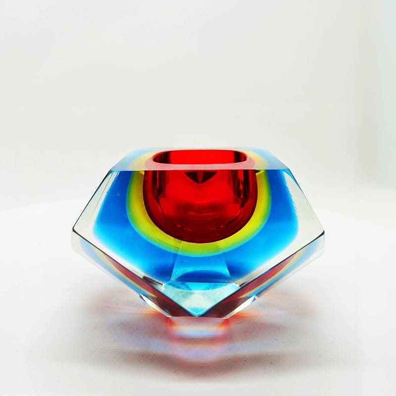 1960s Stunning Ashtray or Catch-all in Murano Glass by Flavio Poli for Seguso. Made in Italy