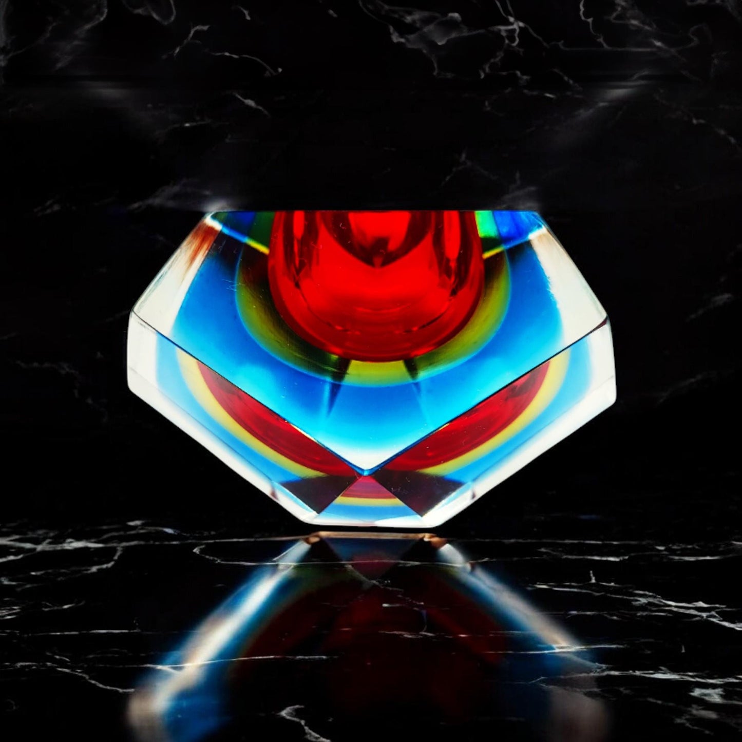 1960s Stunning Ashtray or Catch-all in Murano Glass by Flavio Poli for Seguso. Made in Italy