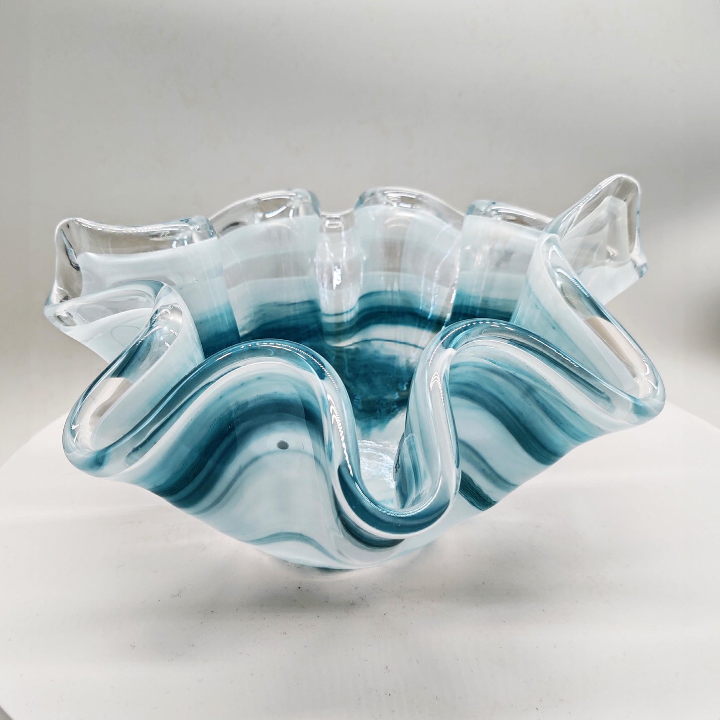 Stunning Fazzoletto Vase in Murano Glass - Made in Italy