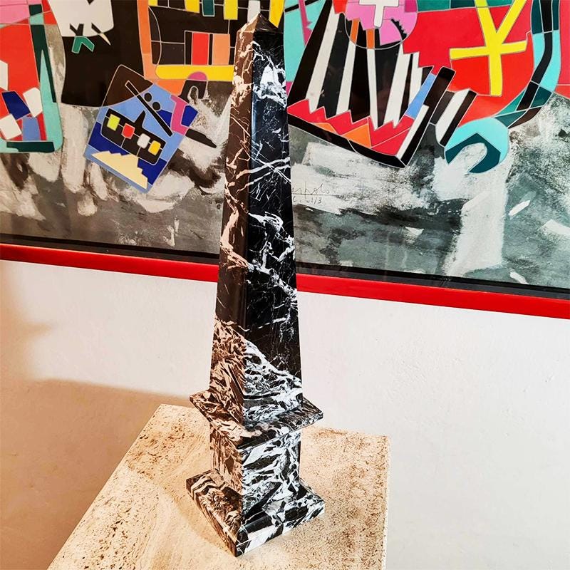1970s Stunning Big Hand-Carved Obelisk in Black Marble of Aquitaine. Made in Italy. 43 cm h.