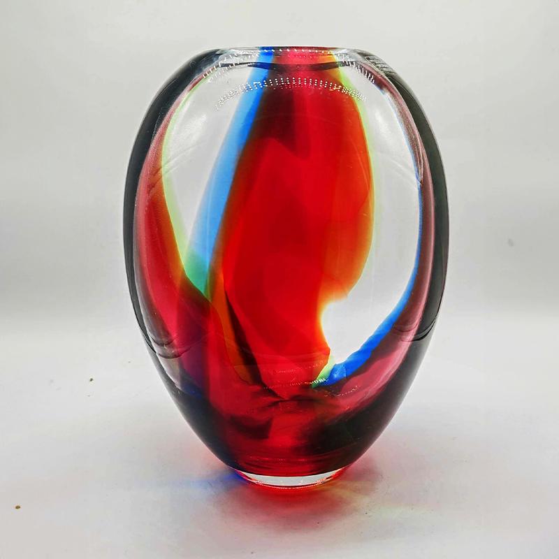 1970s Stunning Vase in Murano Glass. Made in Italy.