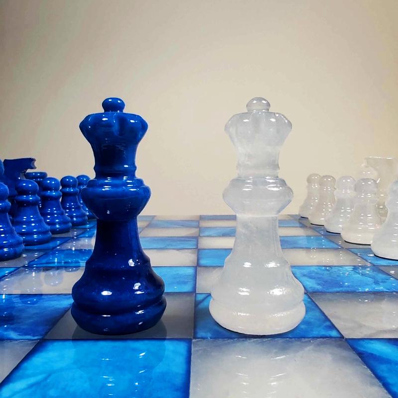 1970s Chess Set in Genuine Hand Carved Alabaster of Volterra. Transparent White and Blue - Made in Italy