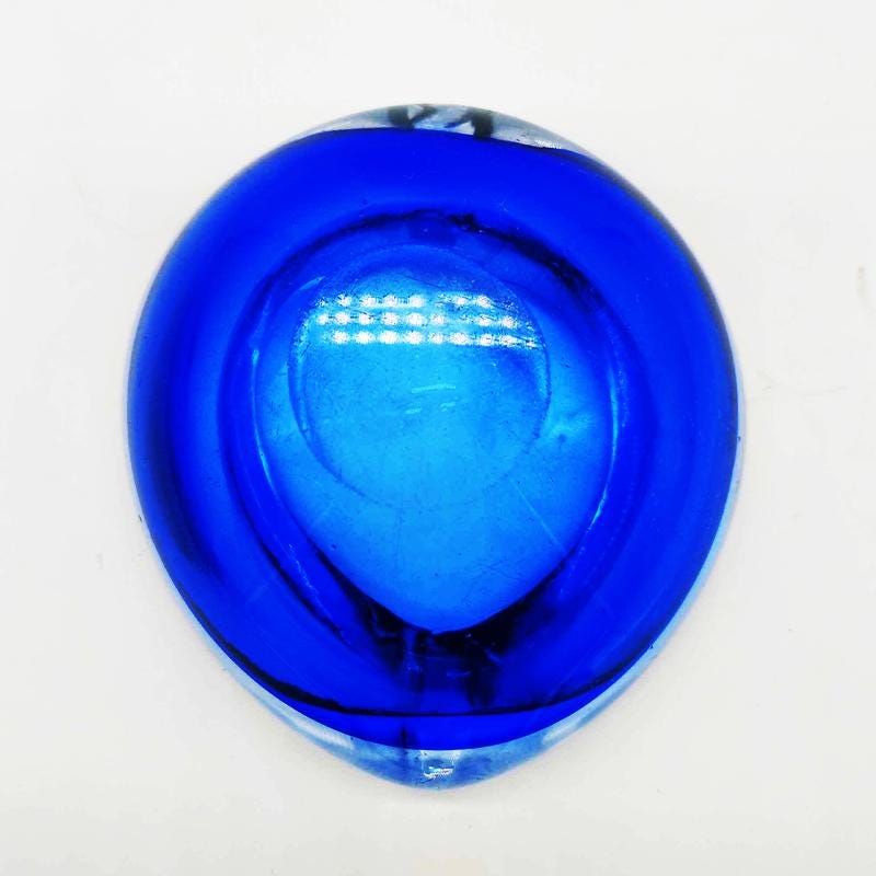 1960s Sunning Heart-shaped Ashtray or Catch-all in Murano Glass by Flavio Poli for Seguso. Made in Italy.
