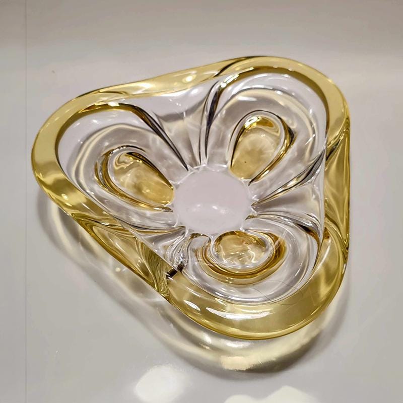 1960s Big Centerpiece - Large Catch-all - Huge Ashtray in Murano Glass. Made in Italy.
