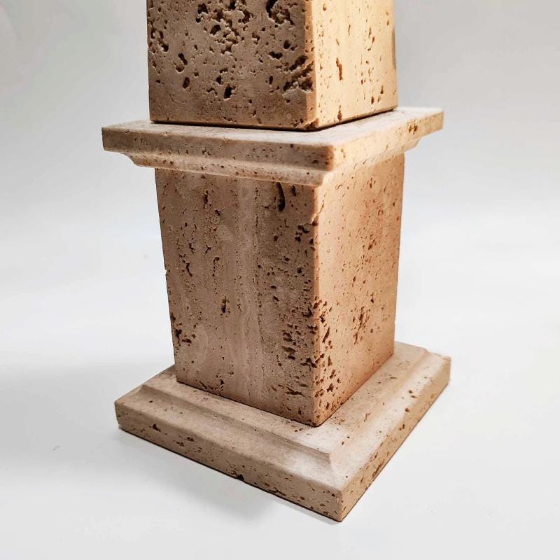 1960s Stunning Pair of Large Obelisks in Hand Carved Italian Travertine. Made in Italy - 50 cm h - 19.68 h inches.