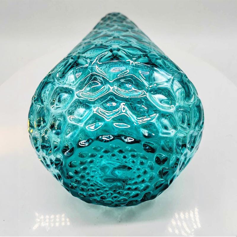 1960s Stunning Vase in Hand Blown Murano Glass. Made in Italy 35,5 cm h / 13.97 h inches