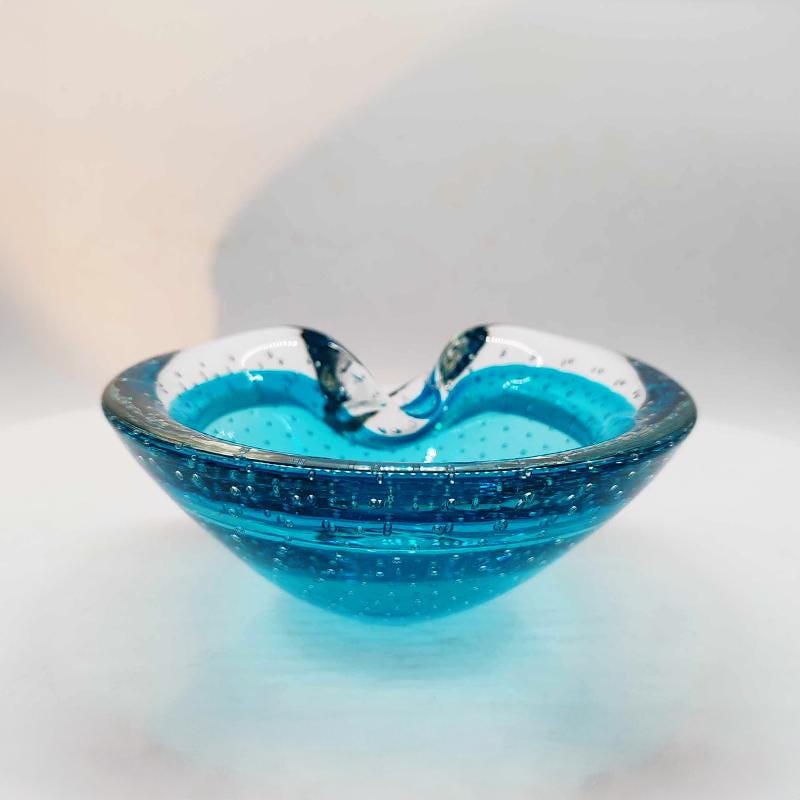 1960s  Shell Ashtray or Catch-all in Murano Glass by Flavio Poli for Seguso. Made in Italy.