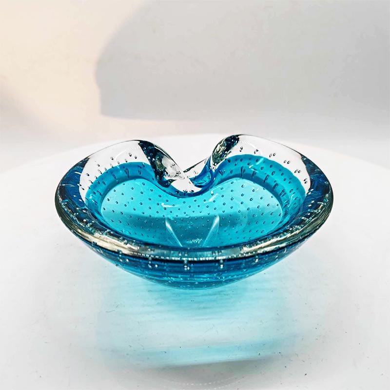 1960s  Shell Ashtray or Catch-all in Murano Glass by Flavio Poli for Seguso. Made in Italy.