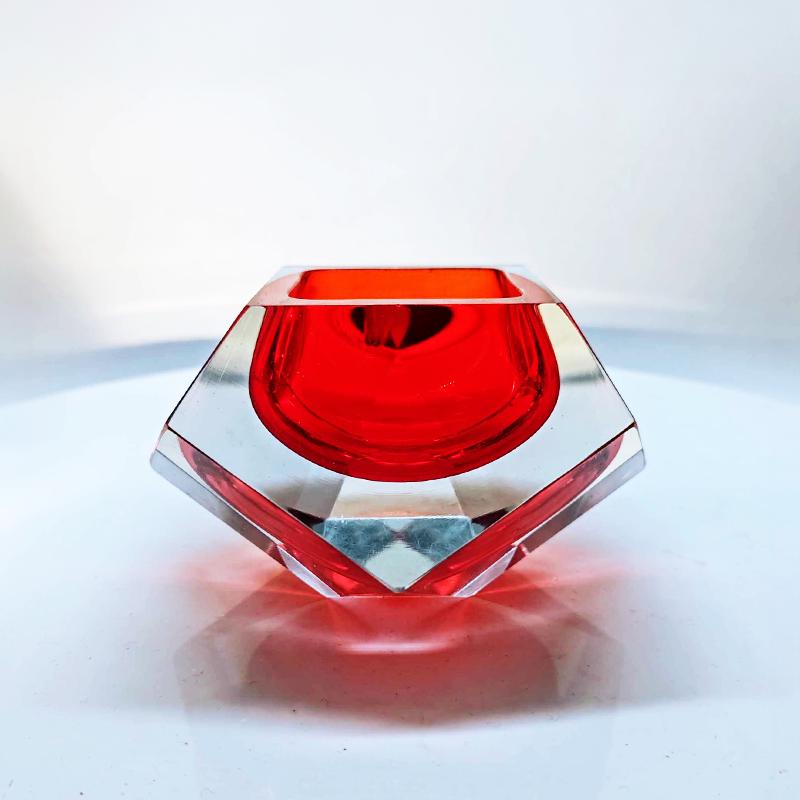 1960s Stunning Red Ashtray or Catch-all in Murano Glass by Flavio Poli for Seguso.