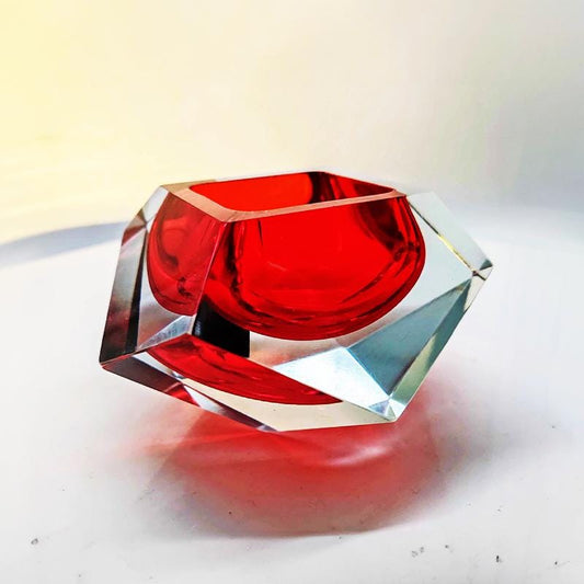 1960s Stunning Red Ashtray or Catch-all in Murano Glass by Flavio Poli for Seguso.