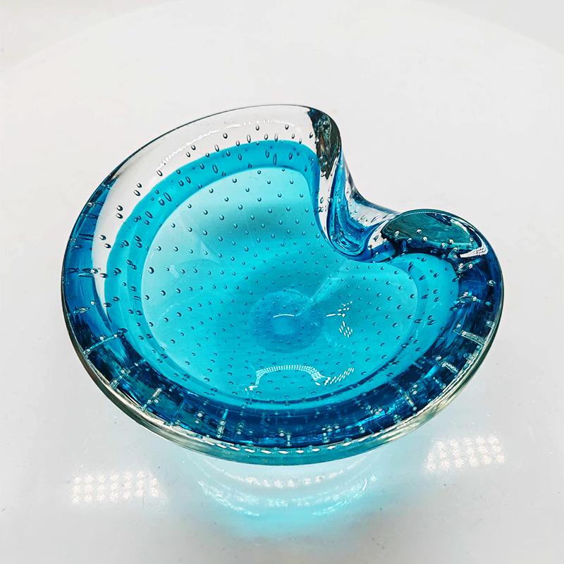 1960s  Shell Ashtray or Catch-all in Murano Glass by Flavio Poli for Seguso. Made in Italy.