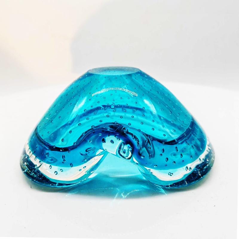 1960s  Shell Ashtray or Catch-all in Murano Glass by Flavio Poli for Seguso. Made in Italy.